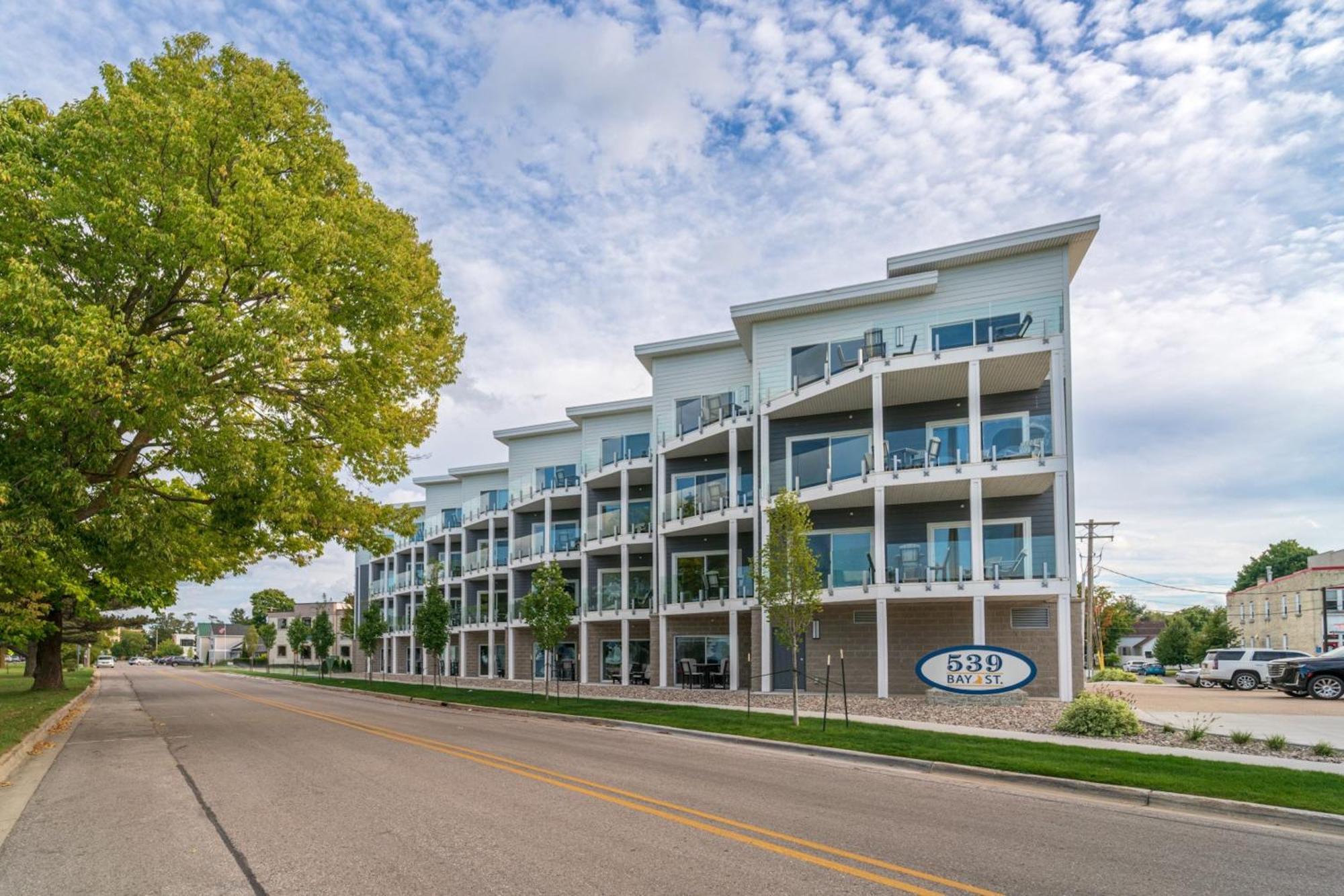 Kasa 539 Bay Street Traverse City Exterior photo
